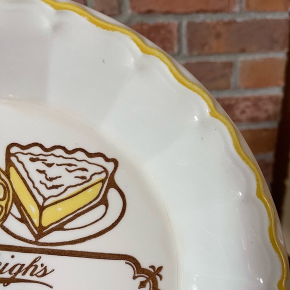 Vtg Rawleigh's Lemon Pie Ceramic Baker - Picture 3 of 5